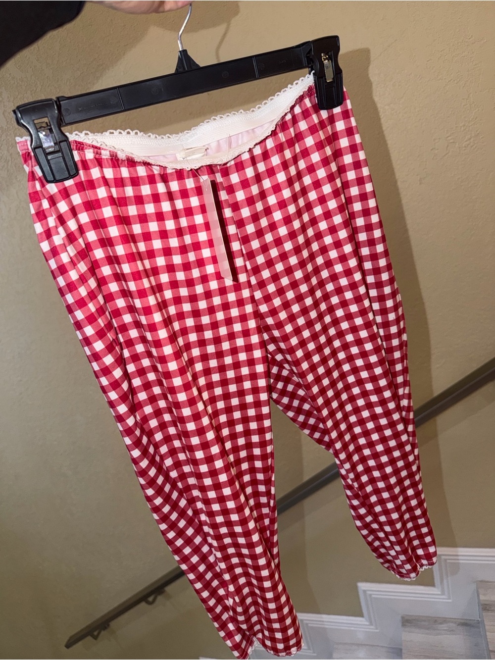 NWT Milumia Red Gingham Capri Pants